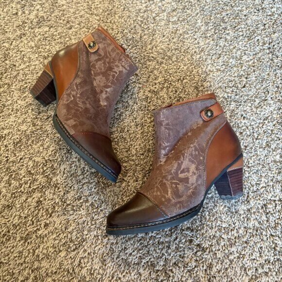 L'ATISTE Shoes - L'Atiste Socute metallic boots in Brown/Taupe